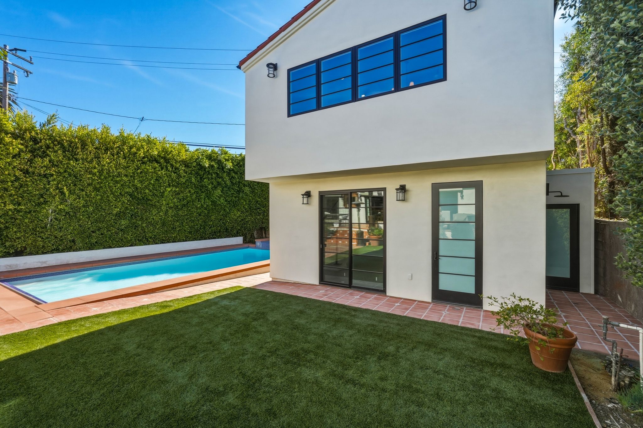 San Vincente ADU outdoor elevation showing the completed structure and surrounding yard